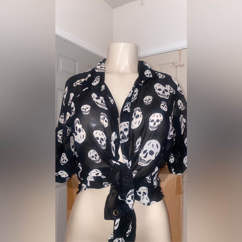 Edgy chic! Skull sheer button down blouse